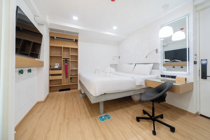 Room 34 of 113