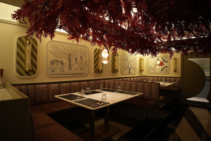 Dining 16 of 20