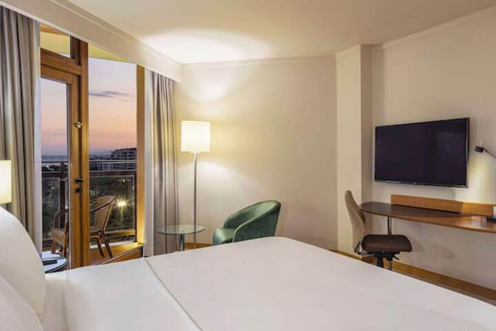 Room 19 of 151
