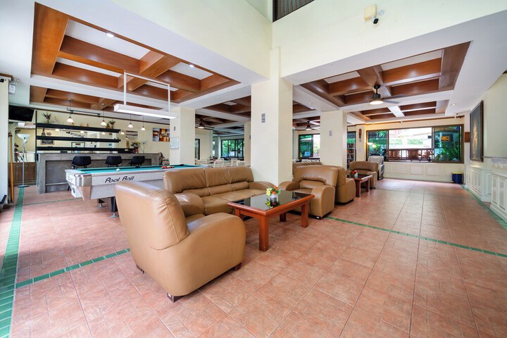 Hotel Interior 7 of 147