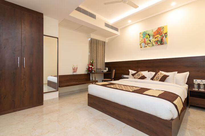 Room 19 of 77