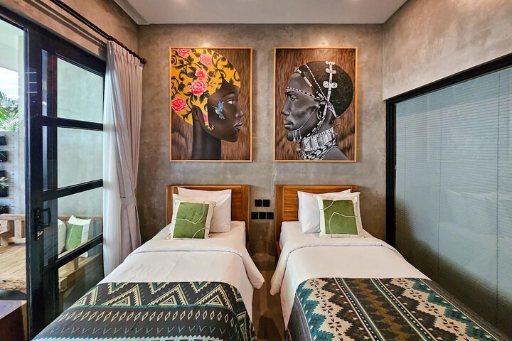 Room 41 of 86