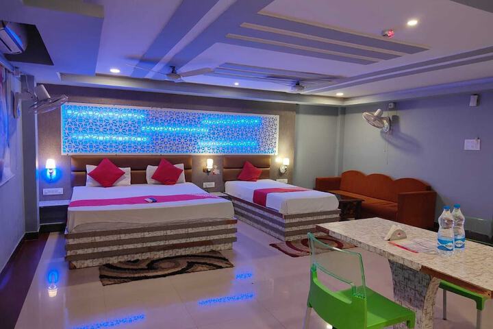 Room 18 of 21