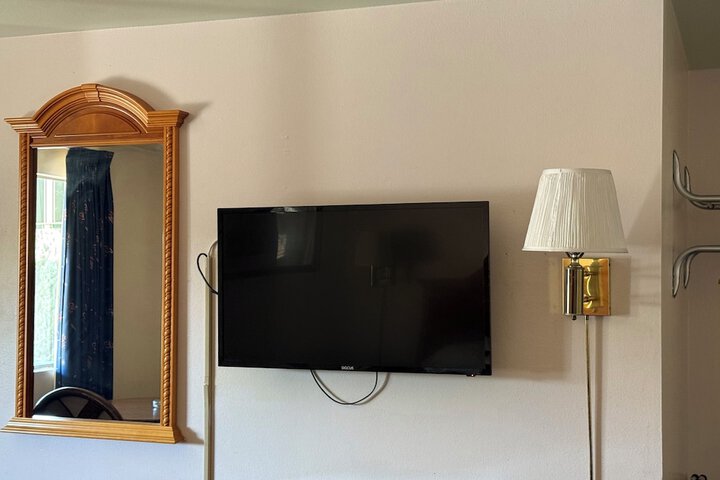 Room 9 of 23