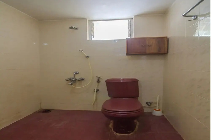 Room 6 of 15