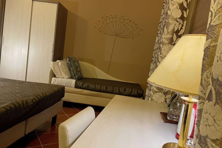 Room 56 of 124