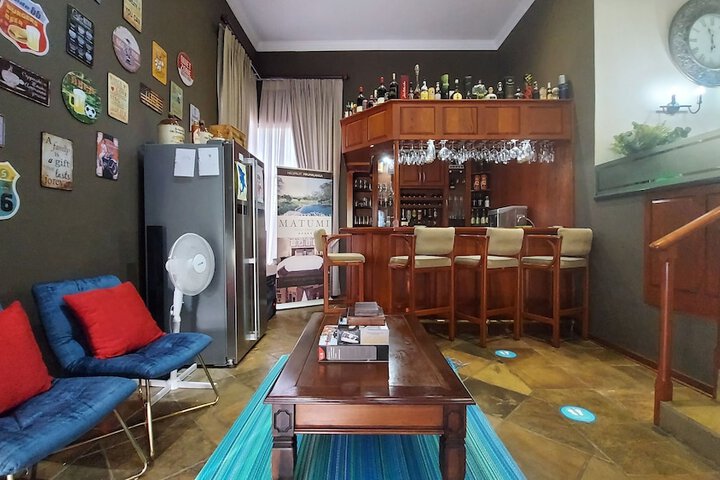 Lounge 20 of 30