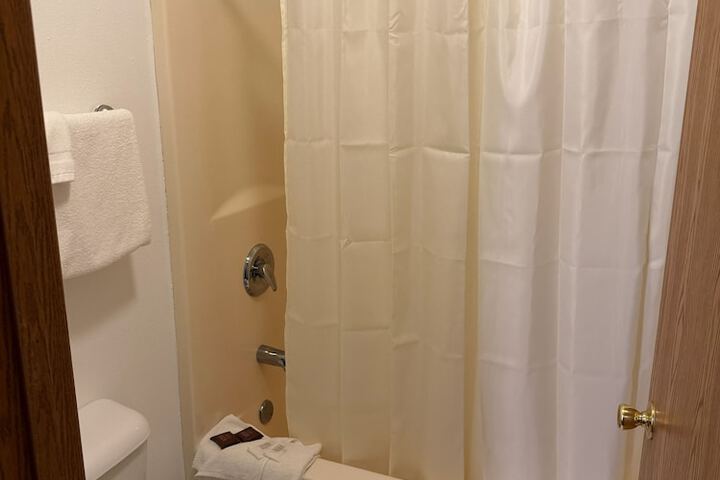 Room 54 of 75
