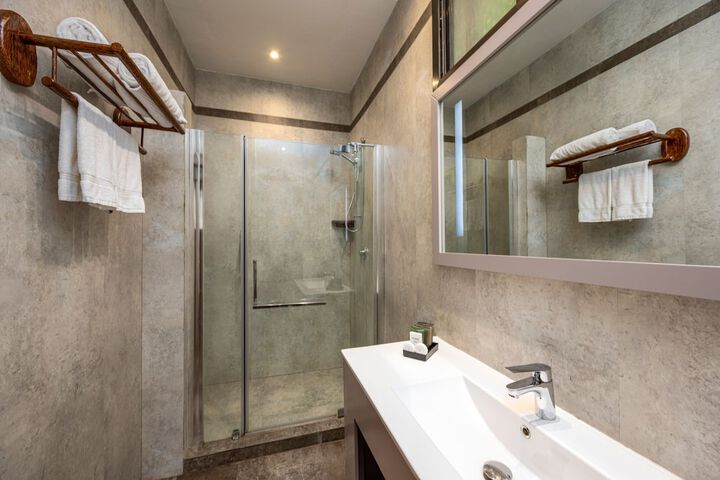 Clean Restrooms