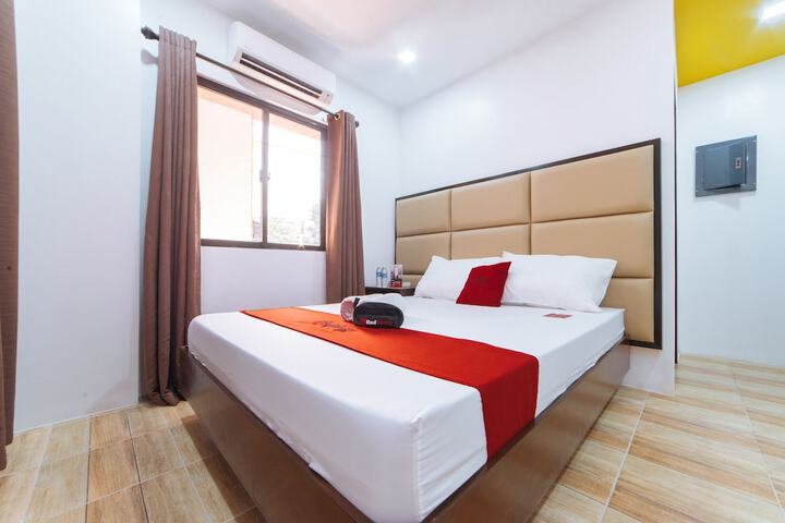 RedDoorz Plus at JNV Dream Hotel Subic Zambales
