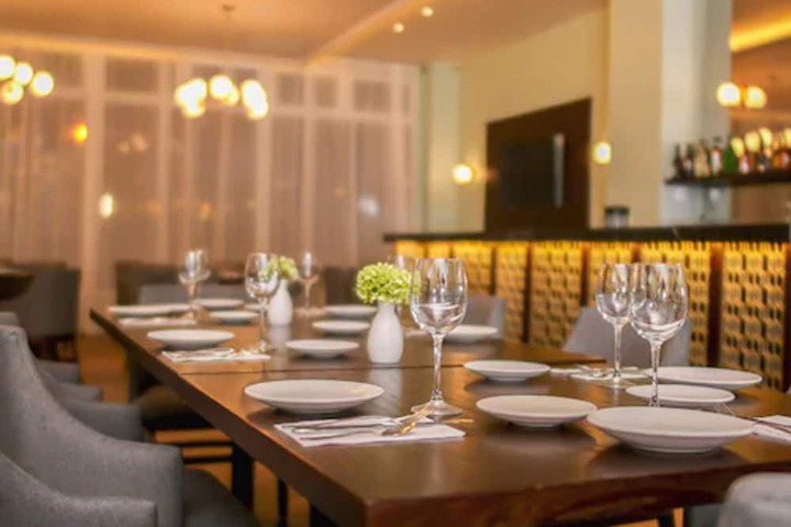 Dining 63 of 91