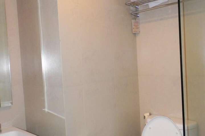 Room 20 of 46