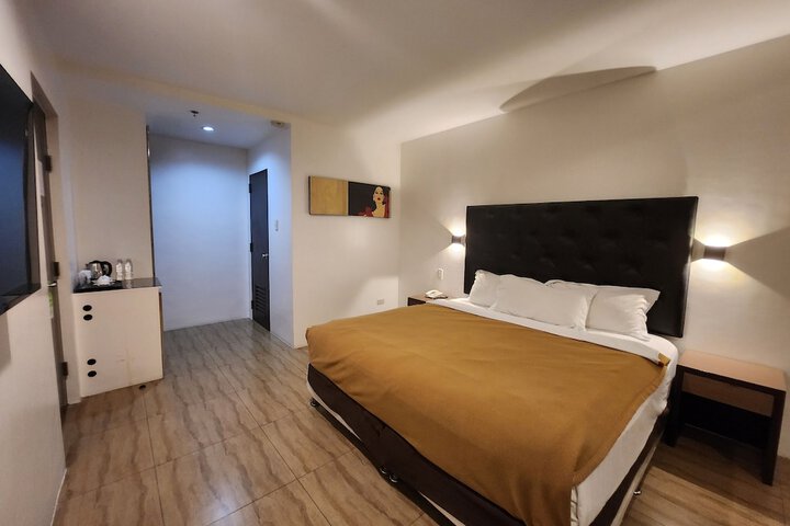 Room 14 of 43