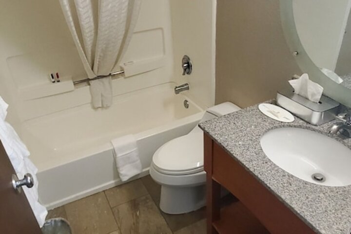 2 Double Beds (2 of 4)