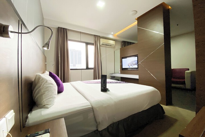 Room 15 of 63