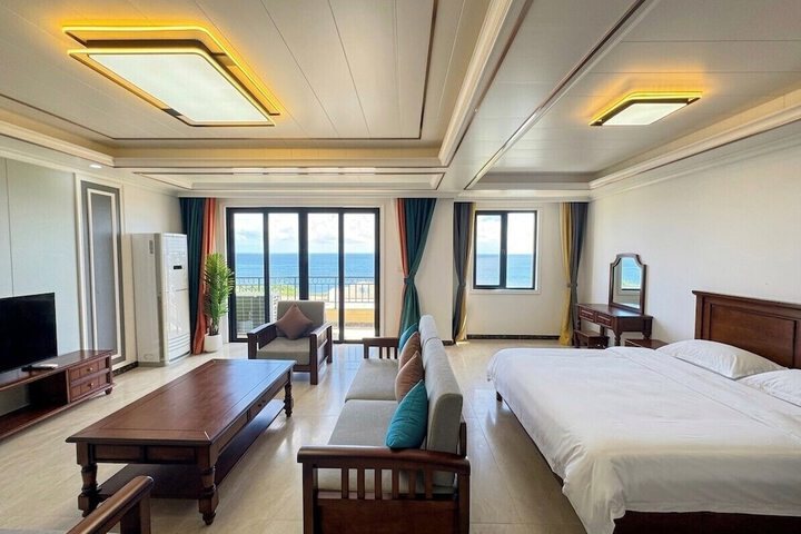 Seaview Garden Hotel & Residences