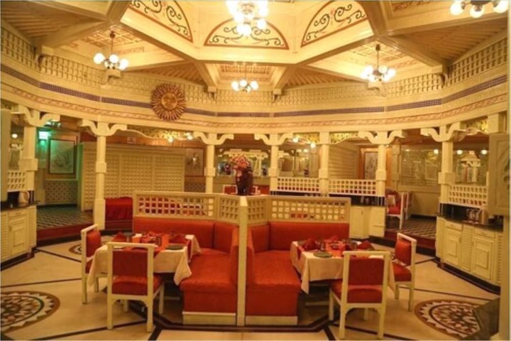 Dining Photos