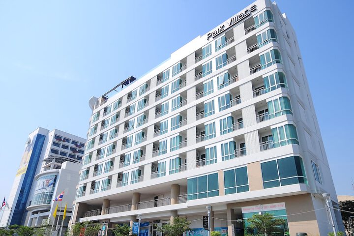 Hotel 53 of 53