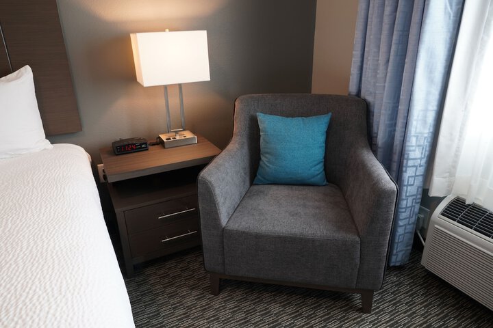 Quadruple Executive Queen Bed (8 of 8)