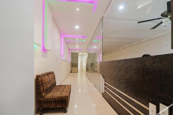 OYO 80792 York Hotel