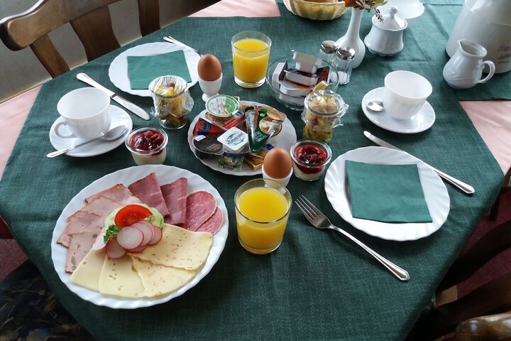 Breakfast/Coffee Service 29 of 65