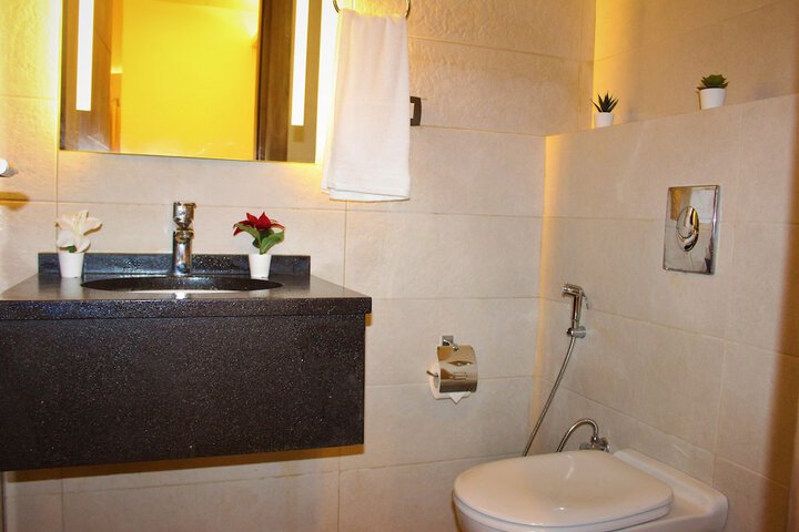 Merryland Hotel