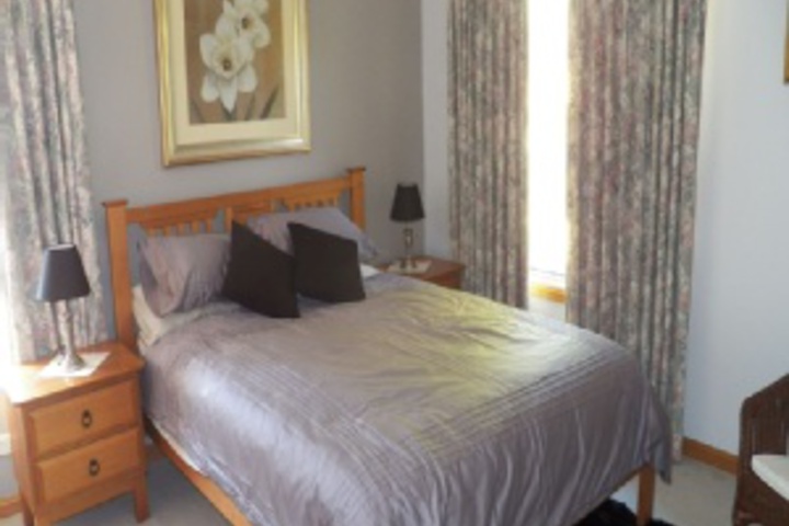 Room 33 of 168
