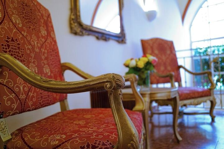 Entrance & Lobby