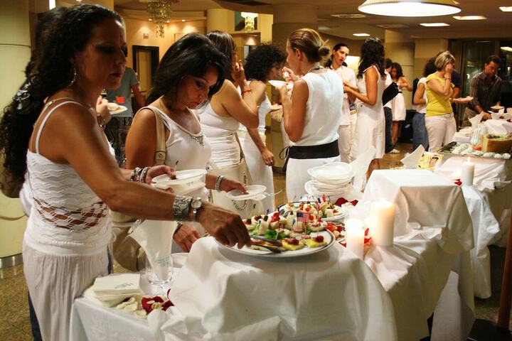 Dining 45 of 63