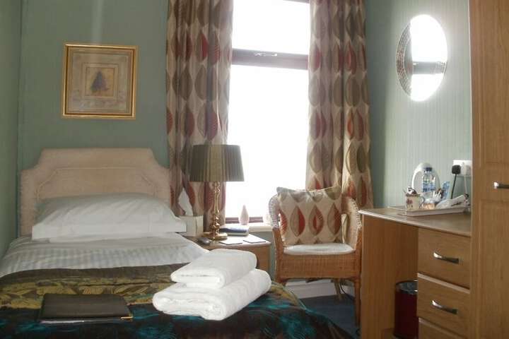 Room 5 of 22