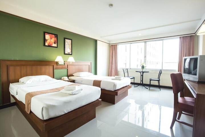 Room 38 of 92
