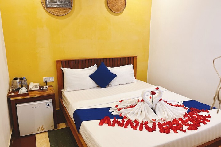 Room 8 of 54