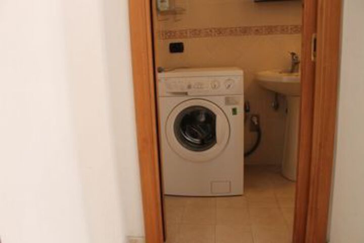Room 42 of 256