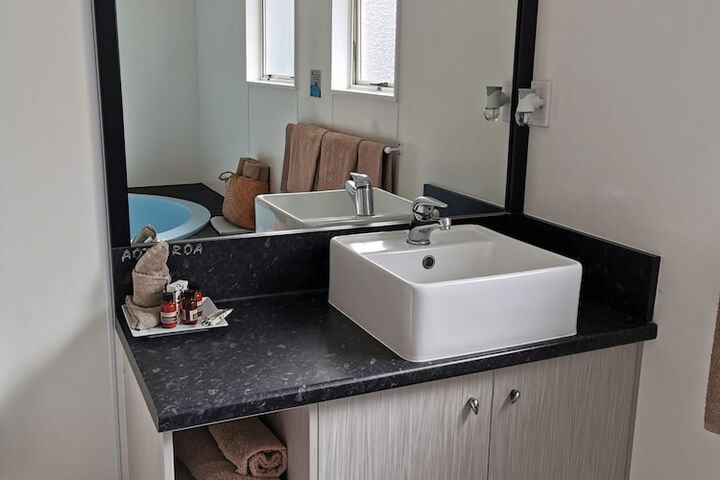 Room 44 of 73