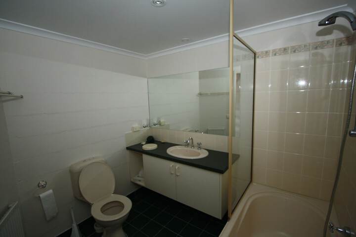 Room 18 of 35