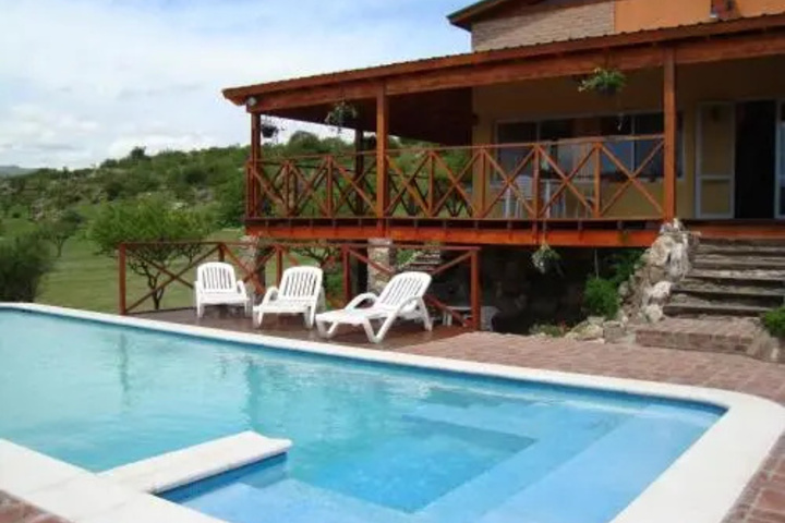 Pool 10 of 24