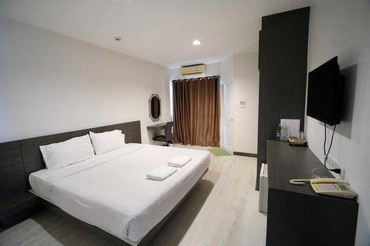 Room 7 of 40