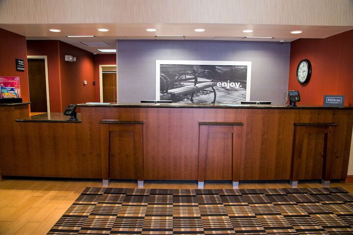 Entrance & Lobby