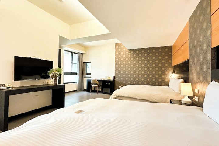 Room 26 of 65