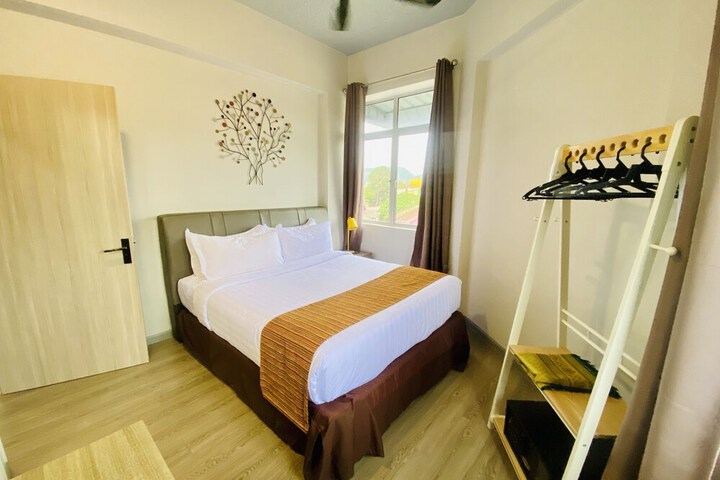 Room 14 of 71