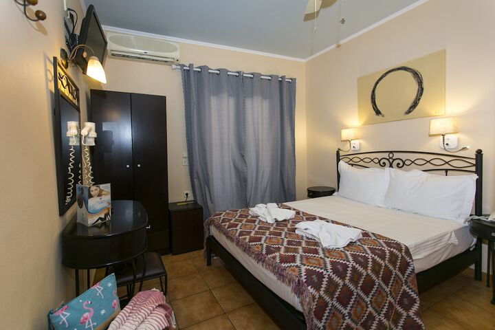 Room 16 of 39