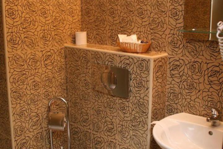 General 34 of 37
