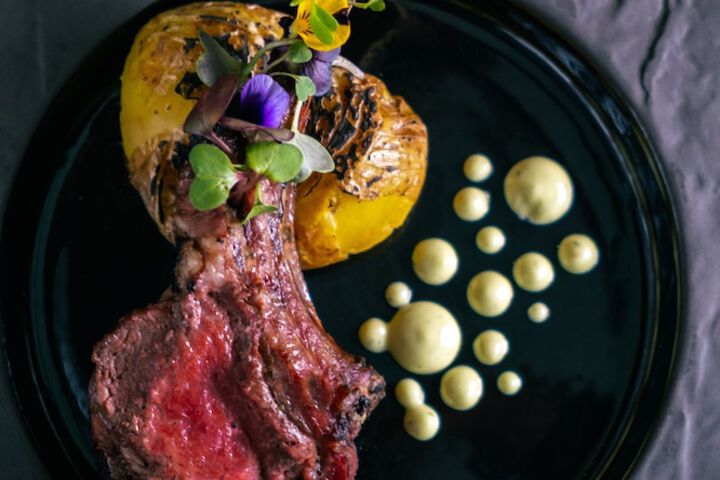 Dining 56 of 102