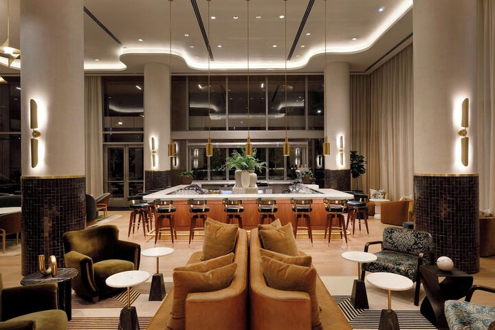 Lounge 60 of 65