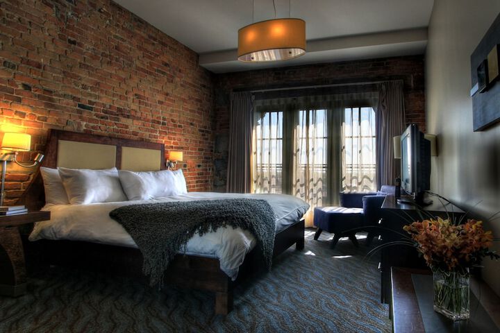 Room 15 of 131