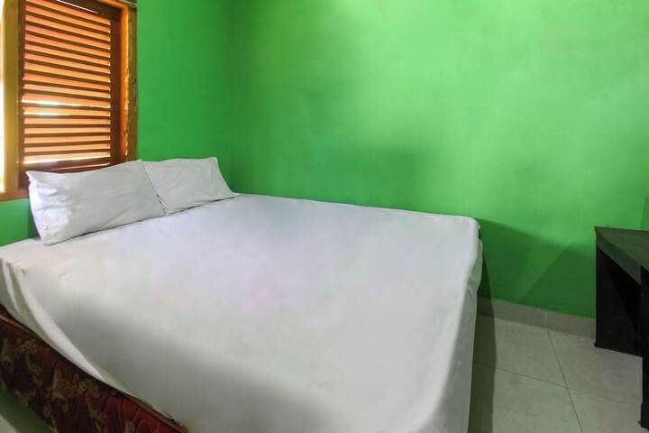 Room 11 of 20