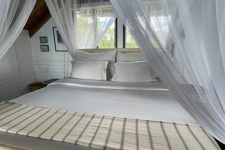 Room 3 of 65