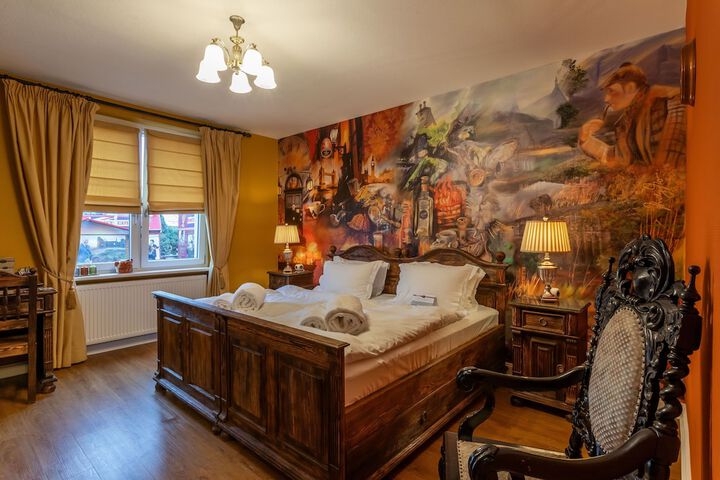 Room 72 of 135