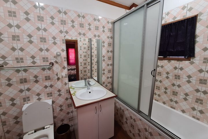 Room 8 of 42