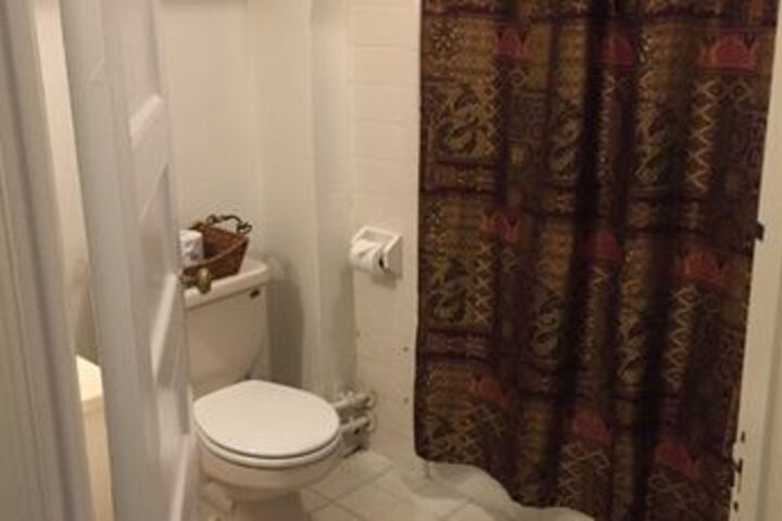 Room 2 of 48